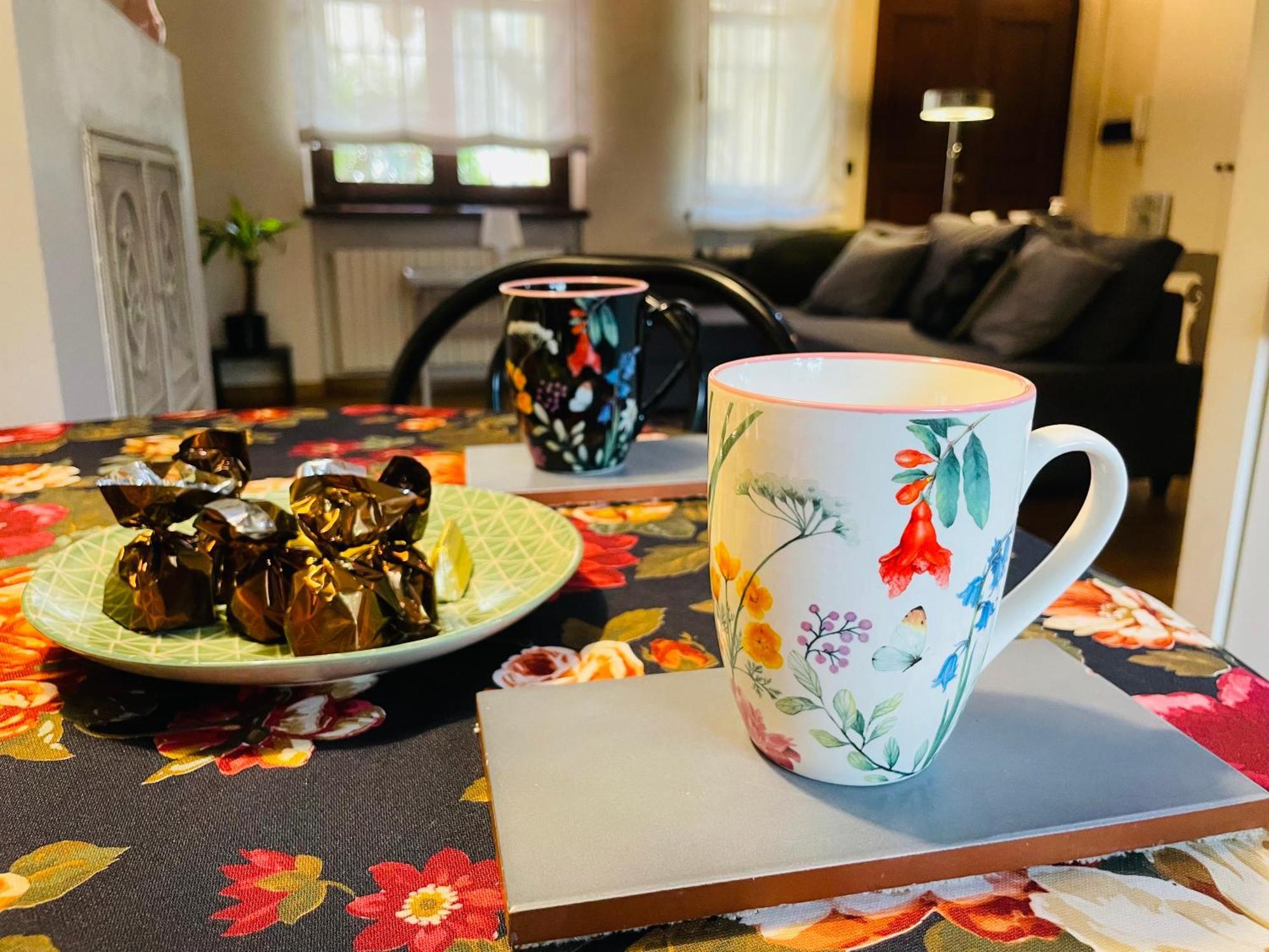 Casa Caroli, Charme E Comfort Nel Cuore Di Alba Zewnętrze zdjęcie