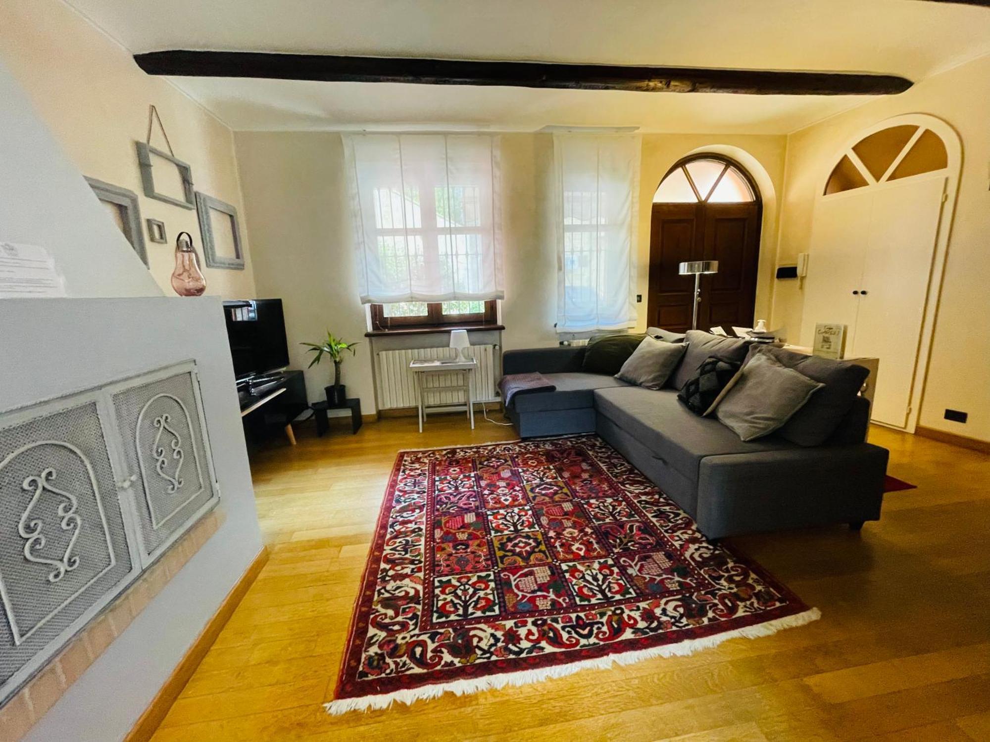 Casa Caroli, Charme E Comfort Nel Cuore Di Alba Zewnętrze zdjęcie