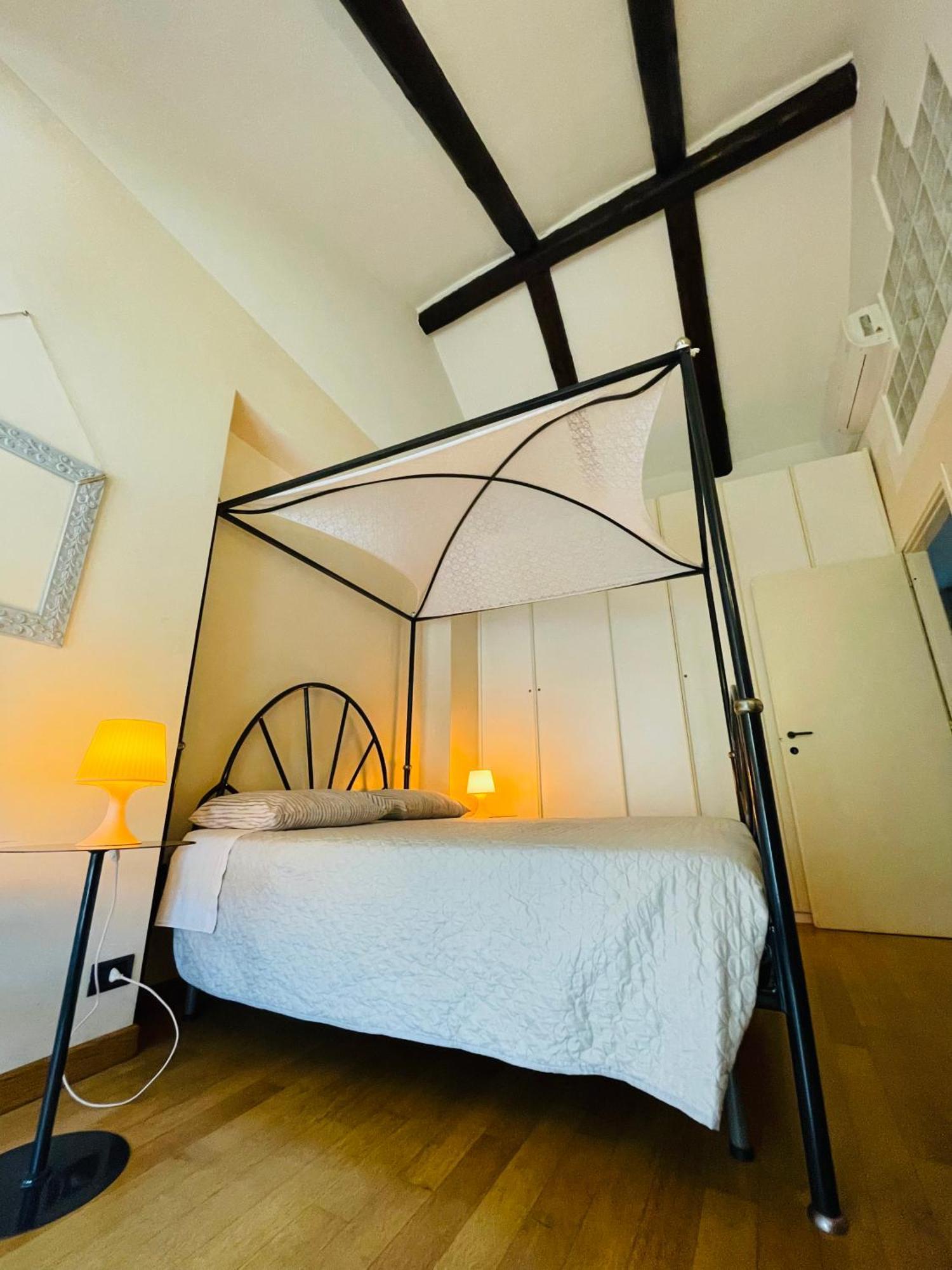 Casa Caroli, Charme E Comfort Nel Cuore Di Alba Zewnętrze zdjęcie